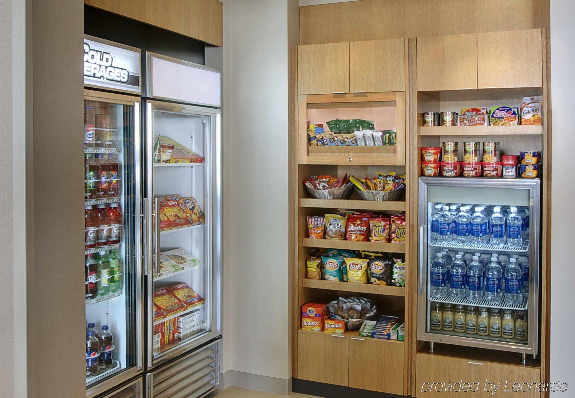 Residence Inn By Marriott Calgary Airport Restaurant bilde